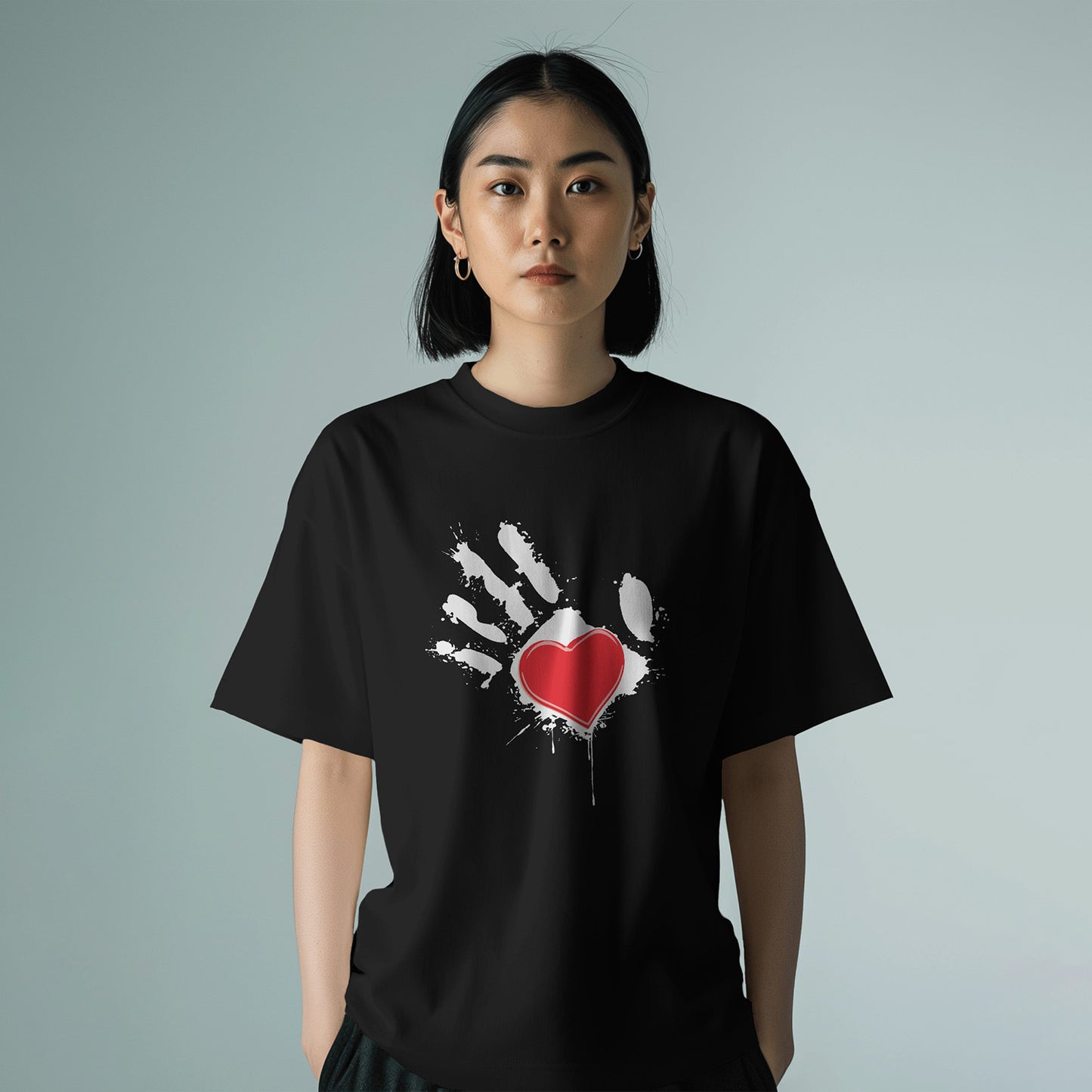 Heart In Hand - Oversized T-shirt