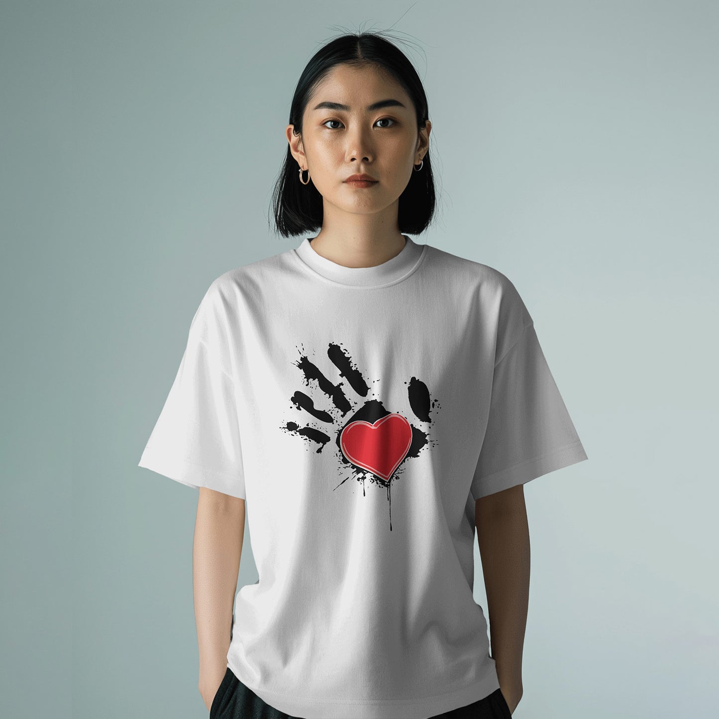 Heart In Hand - Oversized T-shirt